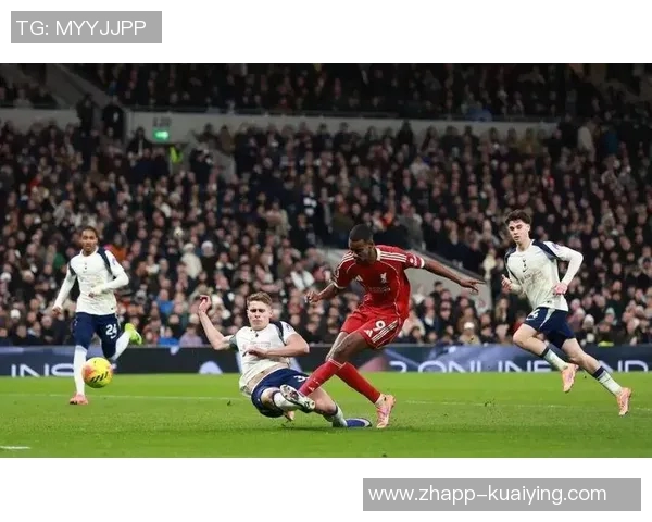 伊萨克在利物浦表现不佳触球射门数据显著下降对比纽卡分析 伊萨克在利物浦表现不佳触球射门数据显著下降对比纽卡分析